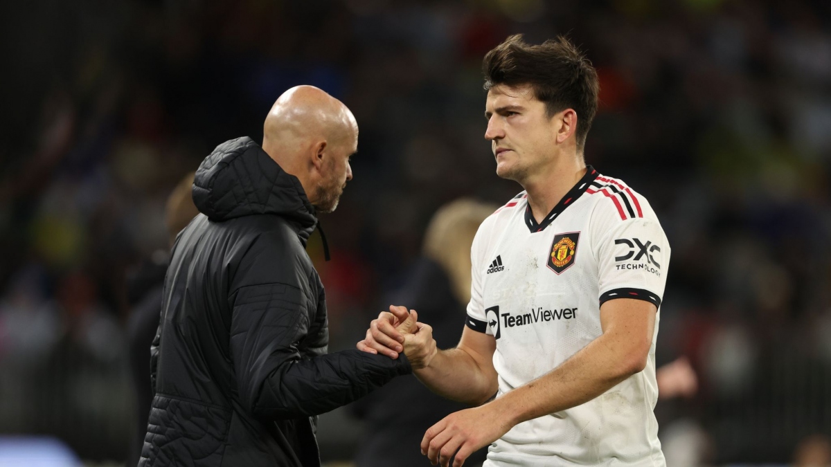 HLV Erik Ten Hag và Harry Maguire